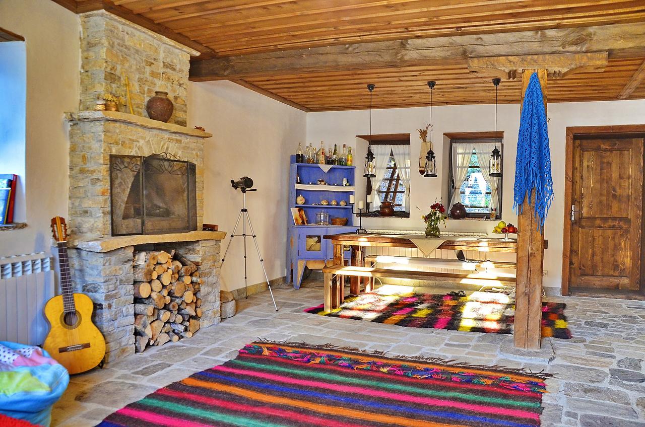 Kalinia Guesthouse B&B Kovacevica Exterior photo